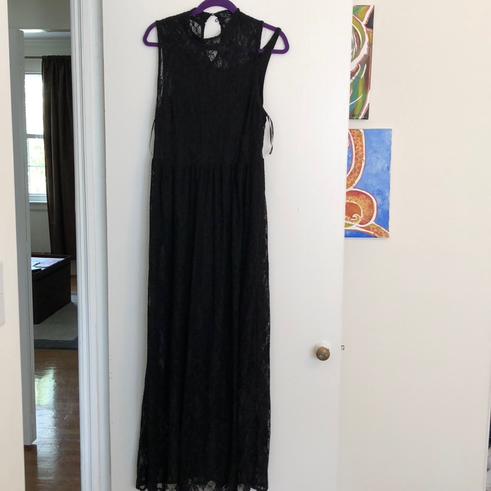 Black Lace Floor Length XXI gown SLIP INCLUDED!